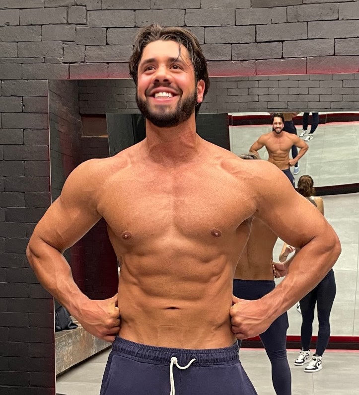 Yan Bittencourt Nutricionista ganhou massa muscular e emagrecimento